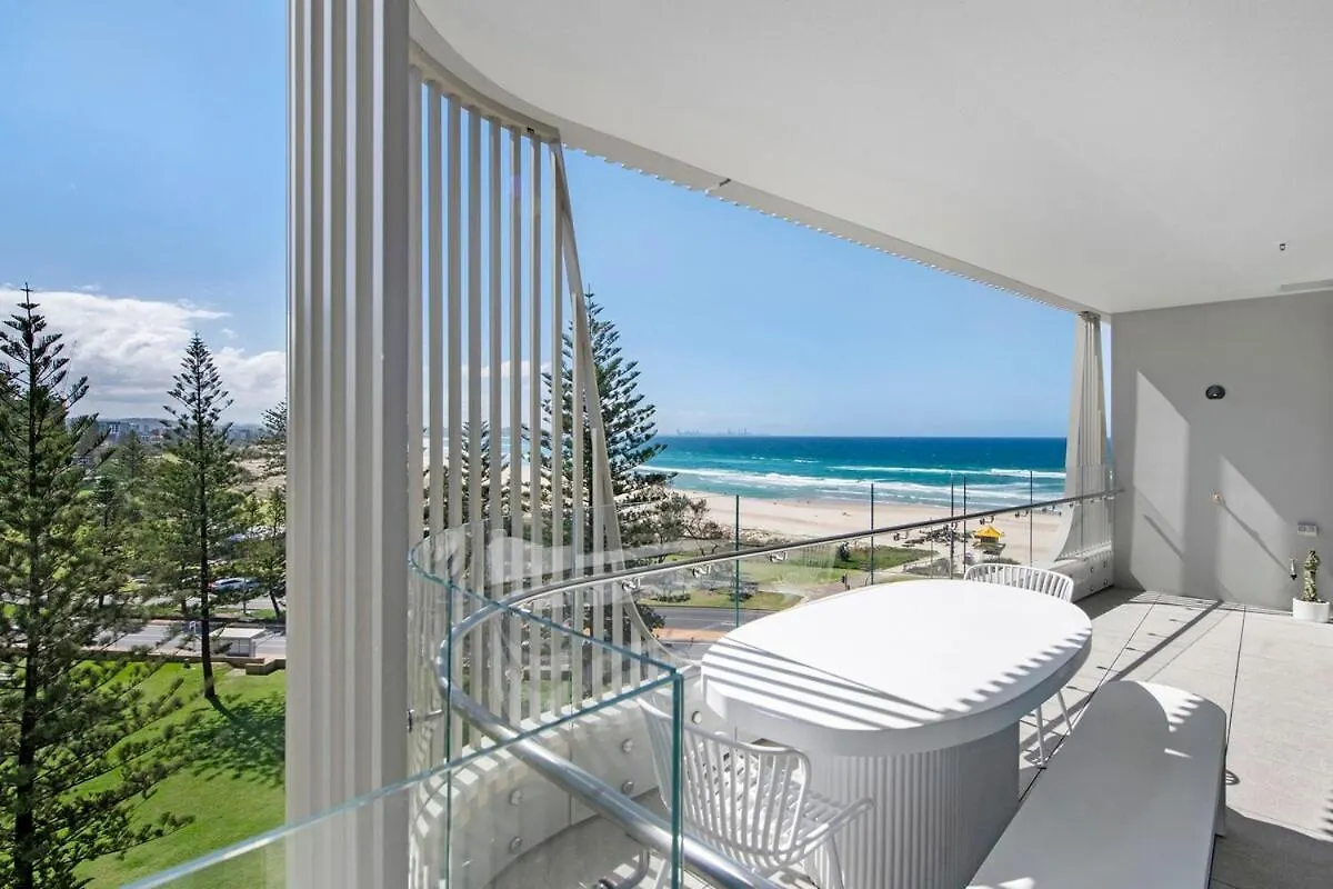 Apartment Beachfront Escape Kirra Ocean Views Sleeps 6 Gold Coast