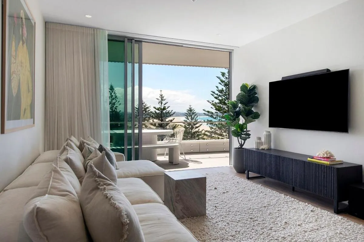 Beachfront Escape Kirra Ocean Views Sleeps 6 Gold Coast